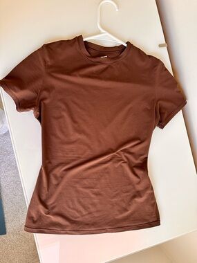 Skims fits everybody Short Sleeve Top